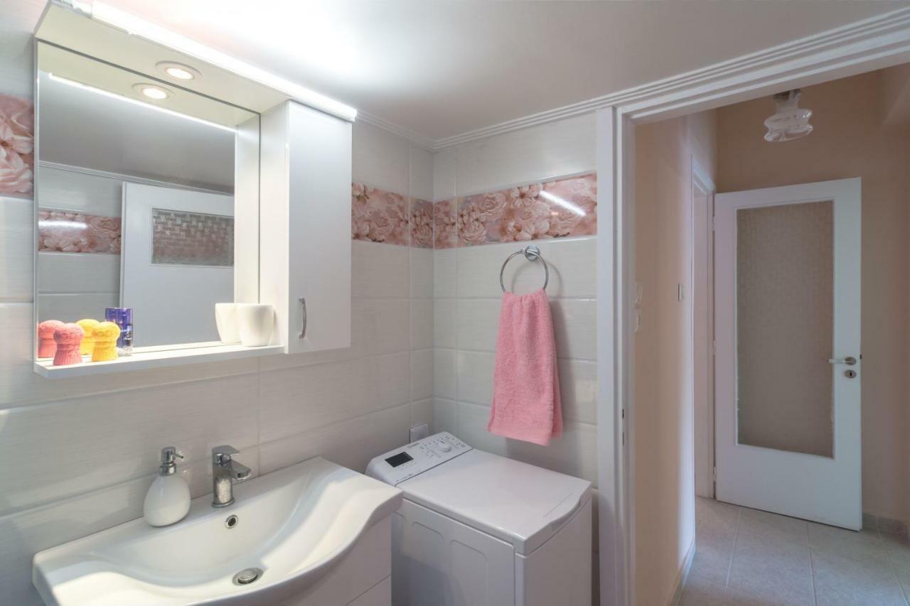 Lovely Apartment In Athens Ngoại thất bức ảnh